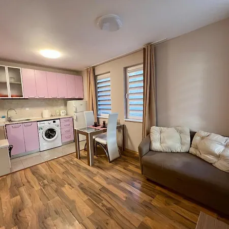 Cozy One-bedroom Near Sea Garden Burgas City